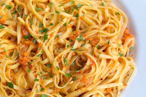 Creamy Roasted Red Pepper Linguine
