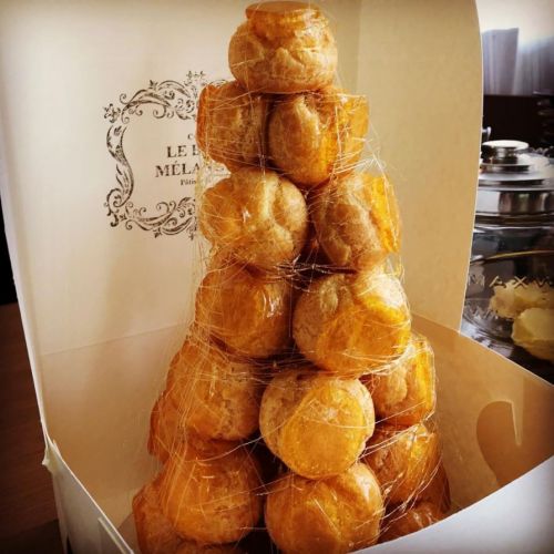 Croquembouche