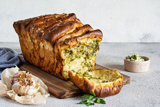 Rosemary and Olive Oil Pull-Apart Bread