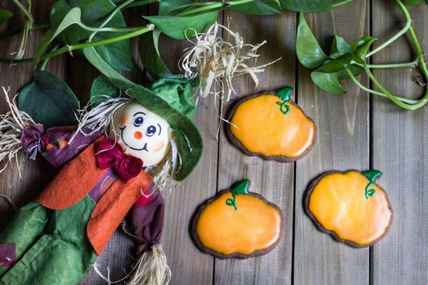 Pumpkin-Shaped Cookies