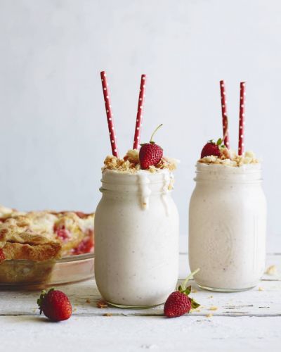 Strawberry Peach Pie Milkshake