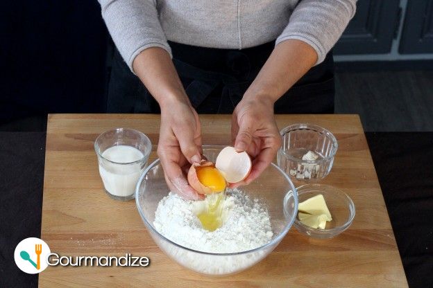 Make the dough: flour + salt + egg + honey