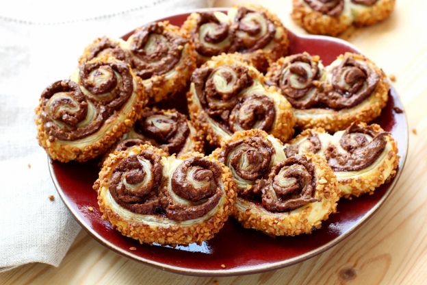 Praline-Crusted Nutella Palmiers