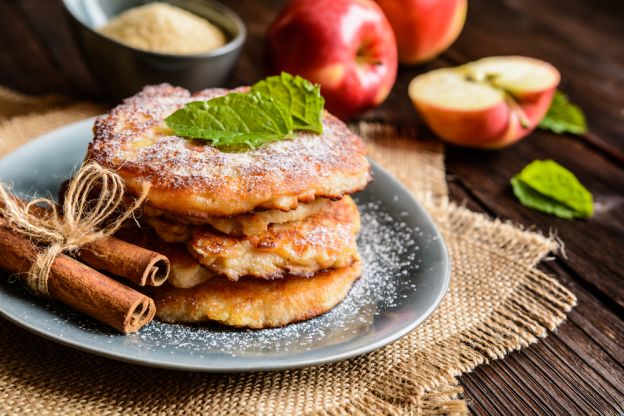 Apple Cinnamon Pancakes