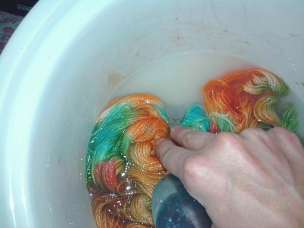 Dye Wool