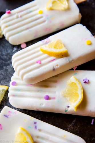 4-Ingredient Creamy Lemon Popsicles