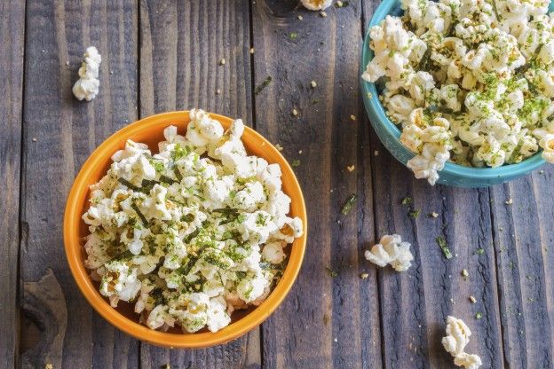 Homemade flavored popcorn