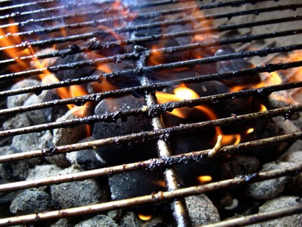 Grilling On A Dirty Grill