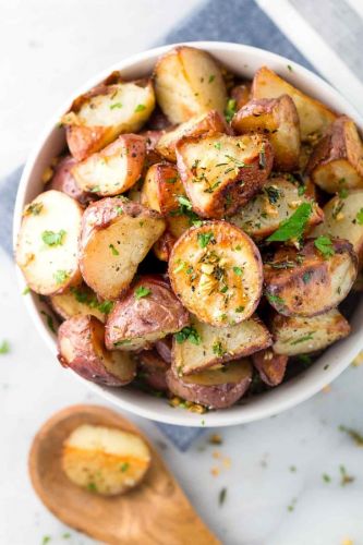 Garlic Roast Potatoes