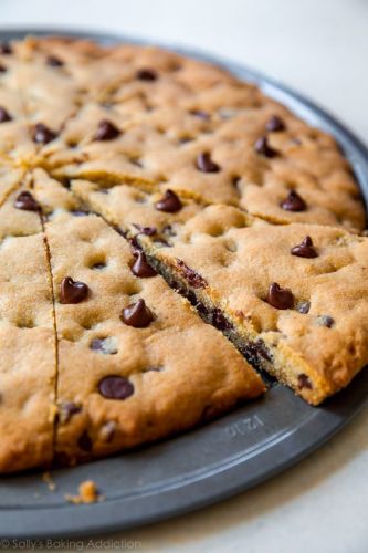 Chocolate Chip Cookie Pizza