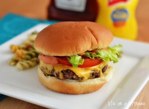 In n out cheeseburger