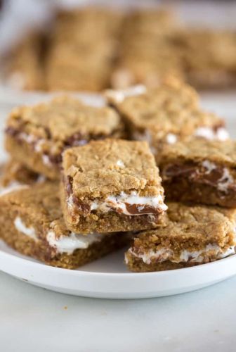S'mores Cookie Bars