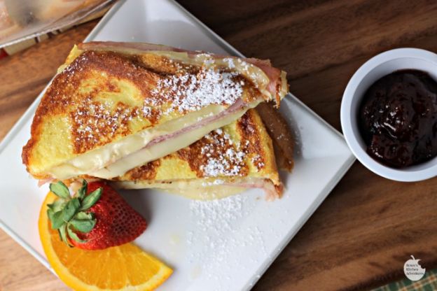 Monte Cristo Style Grilled Cheese Sandwich