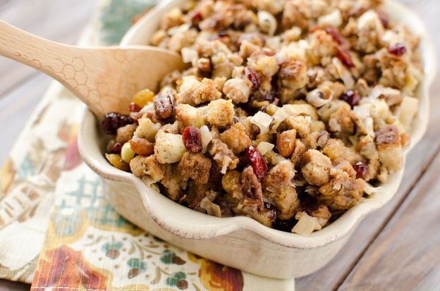 Crockpot Cranberry Pecan Stuffing