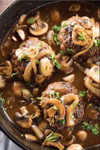 Chopped Steak with Mushroom Gravy