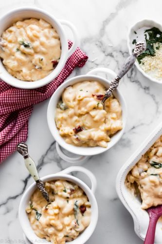 Garlic and Bacon Mac and Cheese