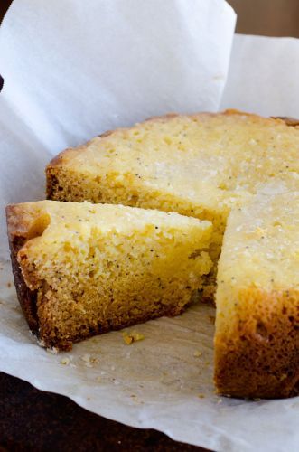 Slow Cooker Lemon Poppy Cake