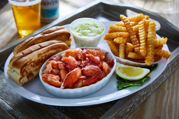 Best Gigantic Lobster Roll: Lunch / The Lobster Roll (Amagansett, New York)