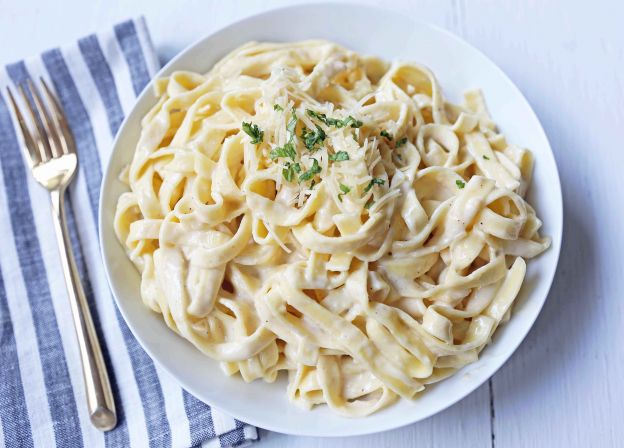 Fettuccine Alfredo