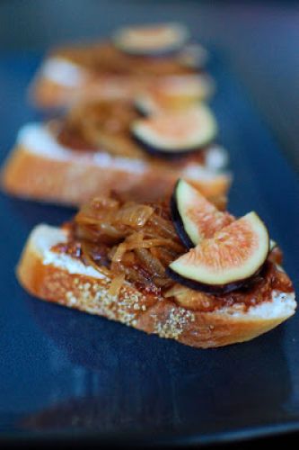 Fig, Goat Cheese and Caramelized Onion Crostini