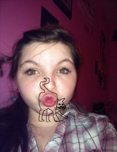 That duck face selfie looks like a cat's ass
