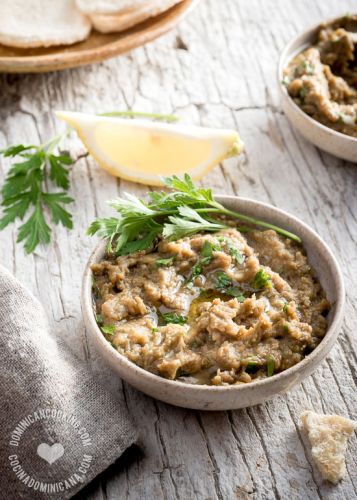 Vegan lentil and pumpkin dip