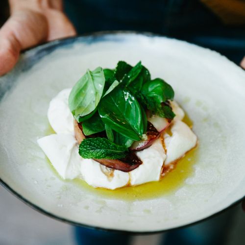 Grilled peach and burrata salad