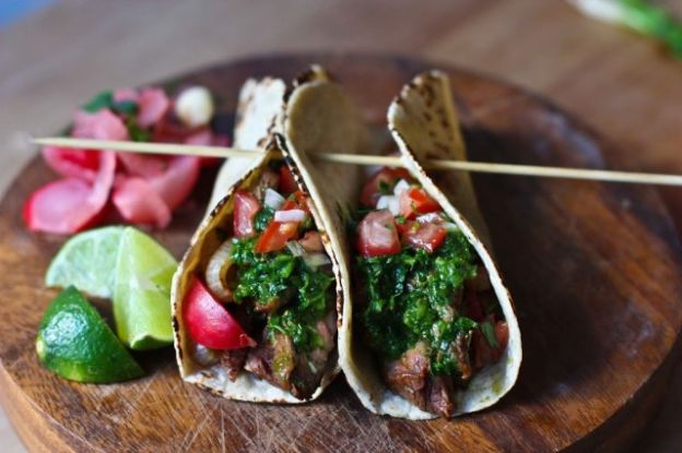 grilled steak tacos with cilantro chimichurri sauce