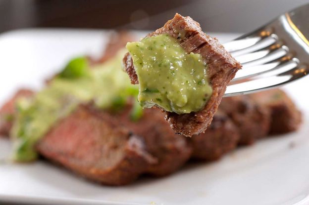Grilled Steak with Avocado Sauce