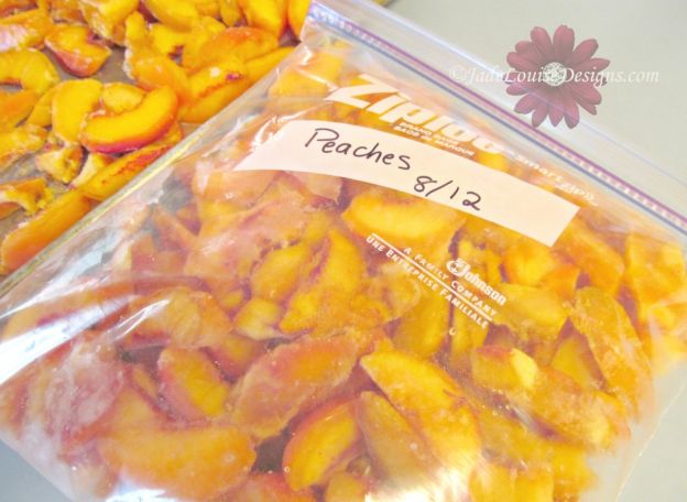 HOW TO FREEZE PEACHES WITHOUT SUGAR