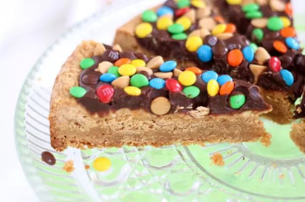 Chocolate Peanut Butter Cookie Pizza