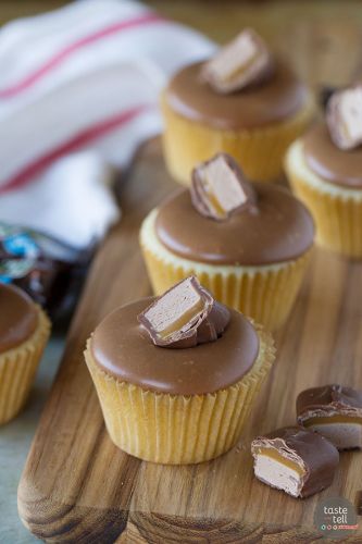 Milky Way bar frosting