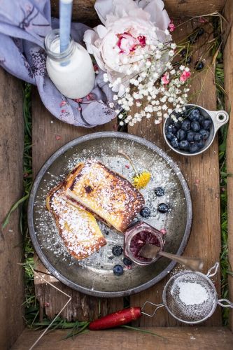 Peanut Butter & Rhubarb Jelly Hot French Toast Sammie