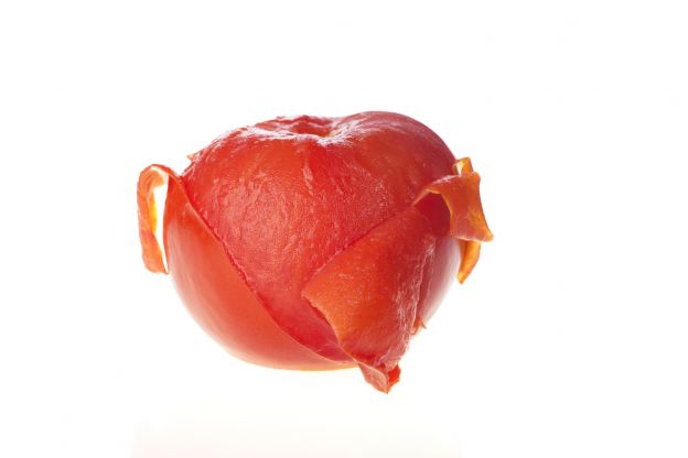 Peel Tomatoes Effortlessly