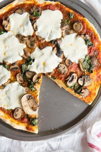 Sauteed Spinach & Mushroom Pizza