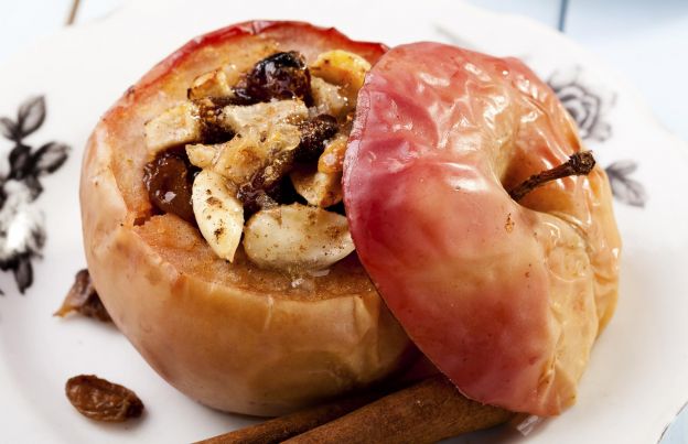 Baked stuffed apples