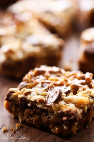 Caramel pretzel magic bars