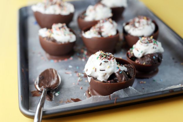 Use edible pudding cups