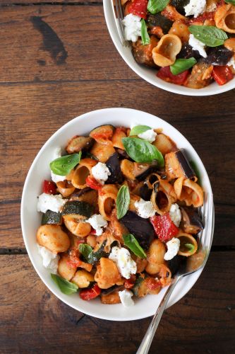 RATATOUILLE PASTA WITH WHITE BEANS