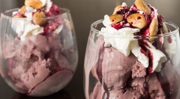 Red Wine Ice Cream Sundae