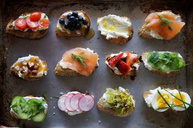 Ricotta Crostini