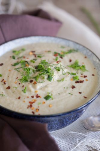 Roasted cauliflower, fennel and leek soup