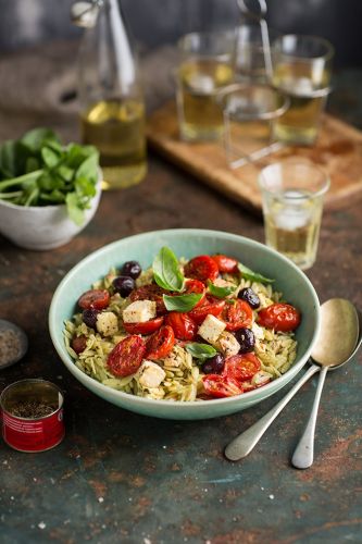 rosmarino pasta with roasted tomatoes, feta and olives