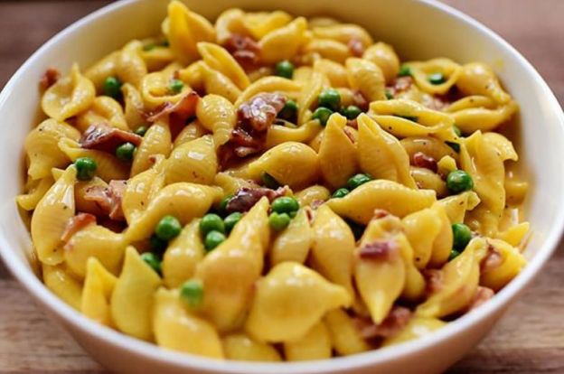 Shells & Cheese (with Bacon & Peas)