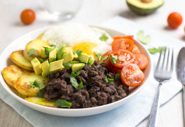 SMOKY BLACK BEAN BREAKFAST BOWLS