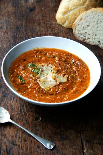 Roasted tomato and bread soup