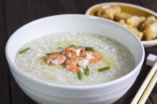 Soup with rice and shrimp