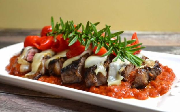Steak with Marinara, Mozzarella, and Peppadew Peppers
