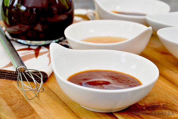 CHIPOTLE AND MOLASSES STEAK SAUCE