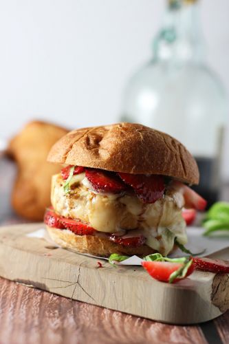 Strawberry, Bacon and Brie Chicken Burgers